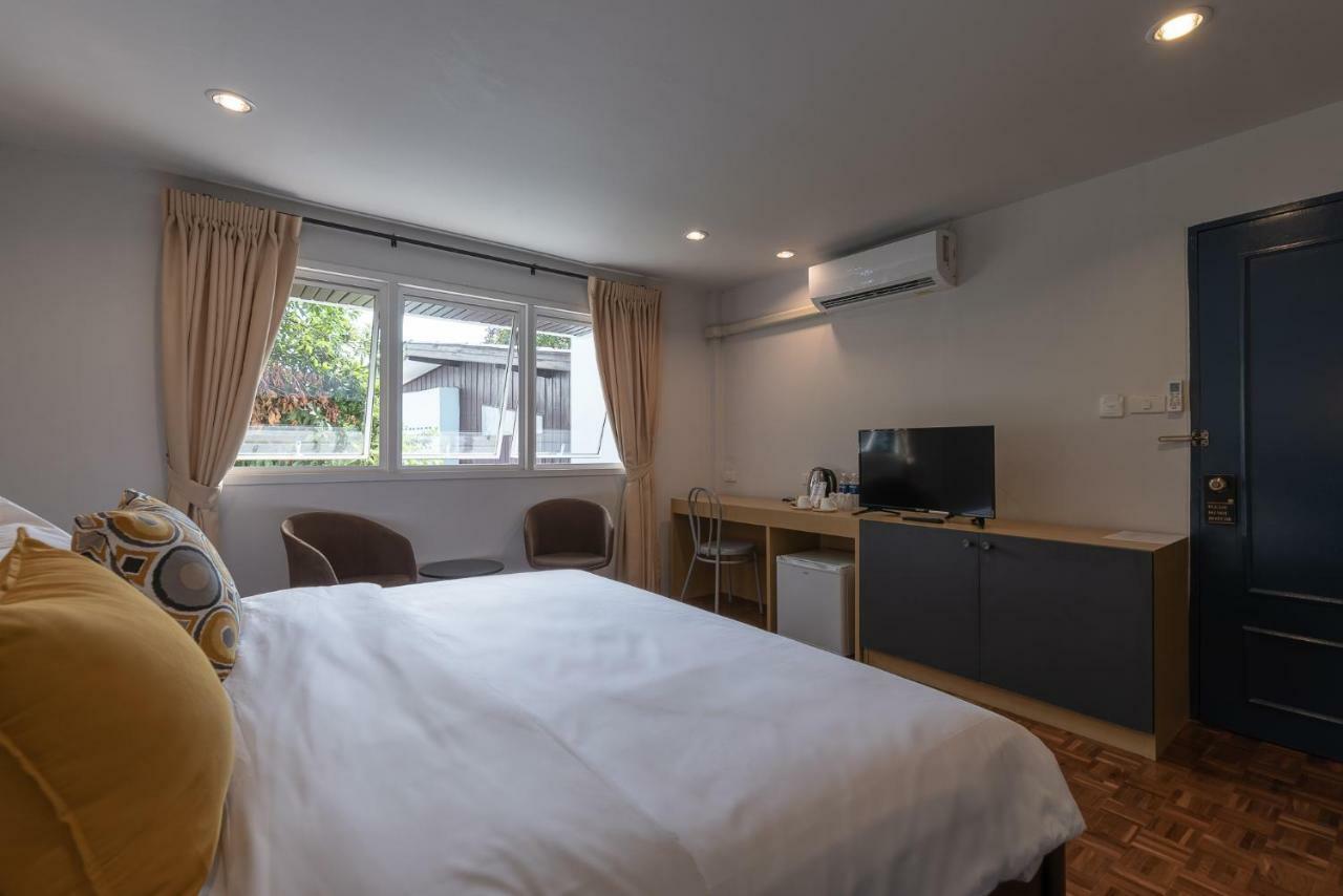 เดอะ เมลโลว์ พิลโลว์ แอท เชียงใหม่ เกท  Hotel ภายนอก รูปภาพ